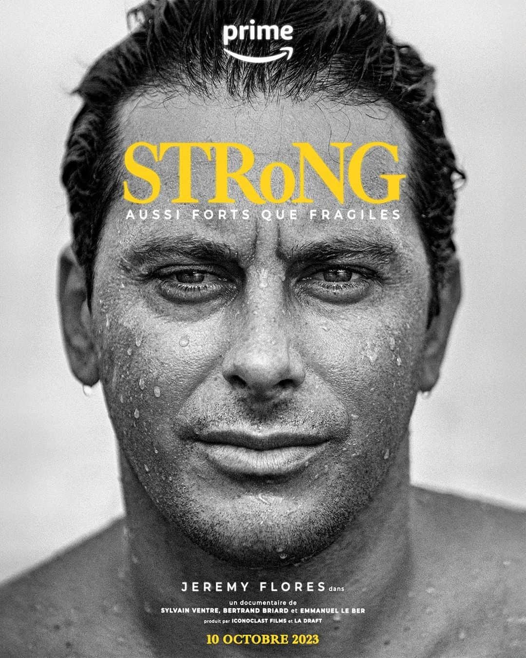 ジェレミー・フローレスのインスタグラム：「Demain, c’est la sortie de « STRoNG. aussi forts que fragiles », un documentaire sur la santé mentale dans le sport de haut niveau auquel j’ai participé avec d’autres sportifs.  C’était un sujet difficile pour moi car j’ai toujours voulu montrer un visage fort, solide, pendant ma carrière.   Aujourd’hui avec plus de recul, j’ai accepté de raconter sans filtre les différents moments de ma carrière, de ma vie de sportif, et surtout d’homme.   J’ai eu la chance de vivre des hauts incroyables dans le surf mais j’ai eu aussi beaucoup de bas avec des moments très difficiles psychologiquement.  La vie est un enchaînement d’épreuves que l’on soit sportifs ou non et on garde des cicatrices mais faut jamais rien lâché !  Le sujet de la Santé mentale dans le sport est encore tabou, j’espère que ce documentaire vous plaira, vous touchera et aidera le plus grand nombre. . Rendez-vous le 10/10 sur @primevideo @primevideofr  @willie_beamen @iconoclast.tv  Merci à toi mon bro @sylvainventre, sacrée aventure 🙏🏼💪🏼. .  #Strong is a documentary about mental health. Myself along 4 other athletes, we talk about a very taboo subject. Depression is a serious matter. It took me a long time before speaking out. It was a difficult subject for me because i always wanted to show a strong, solid face during my career. I was lucky enough to experience incredible highs in surfing but I also had a lot of lows with some difficult psychological moments. I hope this documentary will please you and help as many people as possible.  It will release the 10/10 on @primevideo」