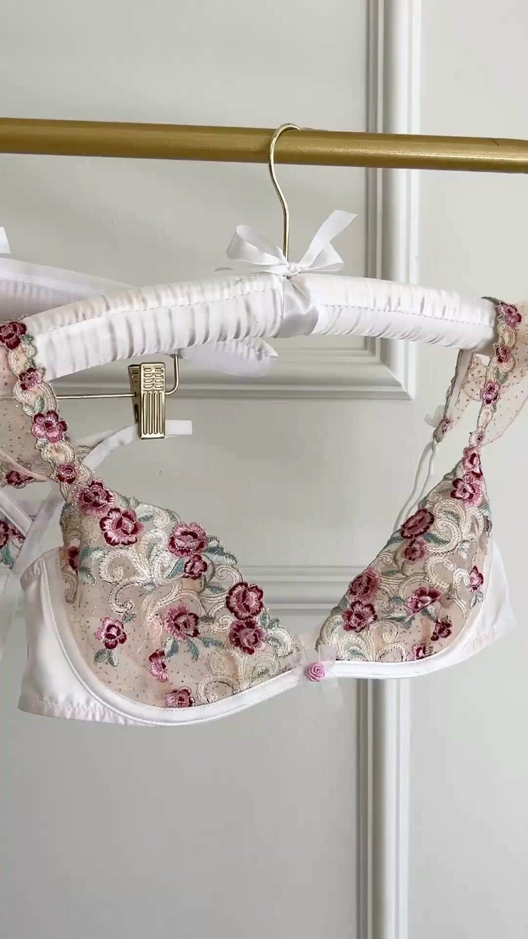 For Love & Lemonsのインスタグラム：「A FL&L team favorite // The Siena Collection features vintage-inspired rose embroidery with delicate lurex threads, and the daintiest satin rosettes atop organza bows. Launching tomorrow. #forloveandlemons」