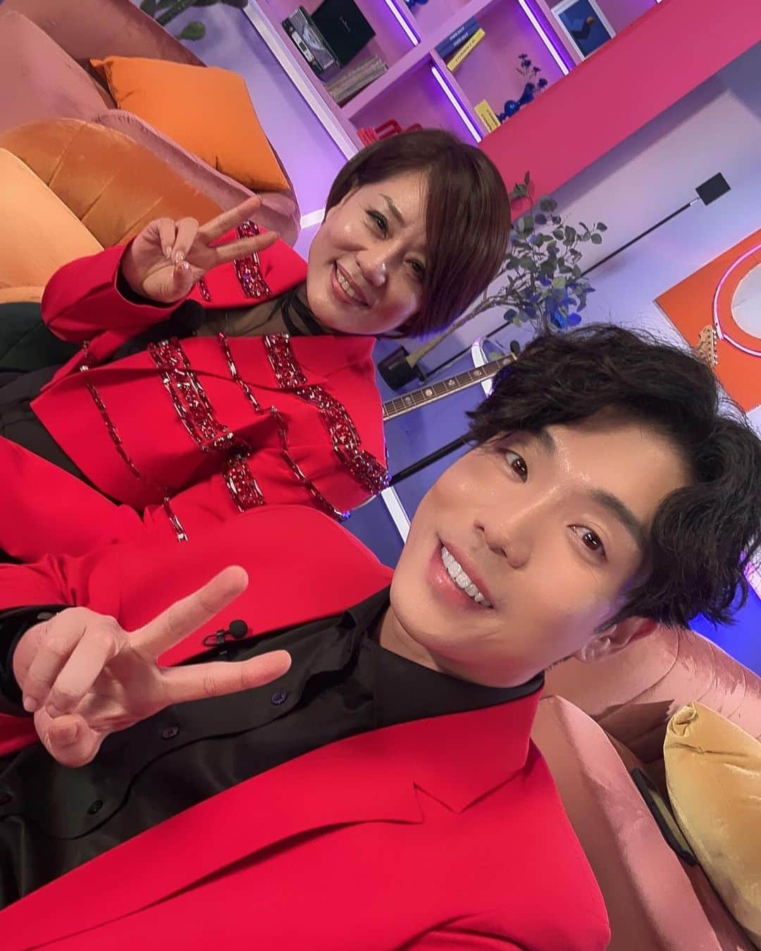 チャンミンのインスタグラム：「그저 우리“창민“이니까 믿어주는 최고의 선배님 그 믿음이면 충분합니다 감사합니다 그거면 됩니다 (__)」