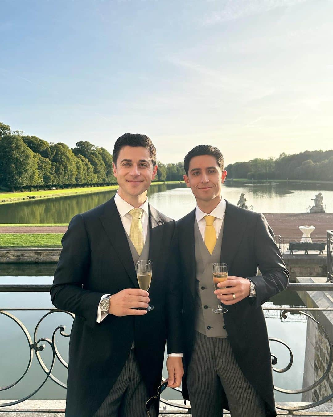 デヴィッド・ヘンリーのインスタグラム：「European photo dump w/ @lorenzohenrie! Idk where to begin! We’ll to start, it was an absolute joy and privilege to attend our dear friend Archduke Alexander Habsburg and Countess Natacha Roumiantzoff-Pachkevitch beautiful wedding. We wish the couple health, happiness and holiness! Then we were off to work for meetings and scouting for films around Europe from Paris to London to Budapest! I have to say, I’d never been to Hungary before and it may very well be my new favorite place in Europe! I can’t remember the last time I’ve felt that safe in Europe.」