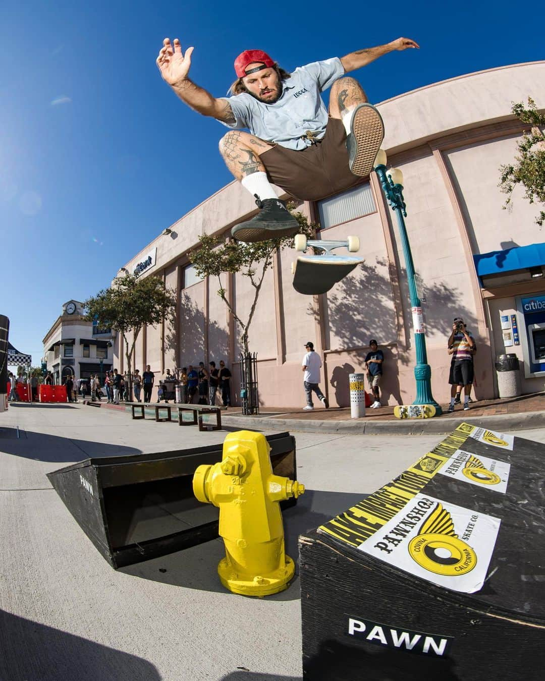 Vans Skateのインスタグラム：「What a scorcher 🔥 of a Make Impact Tour stop last Saturday at Covina’s @pawnshopskateco. Thanks for rolling out, bringing your weirdest things to get signed by the team and hanging in the heat. You made this one of the best tours stops yet! Looking forward to seeing you next weekend down in San Diego at @rosestreetskateshop on 10/14.」