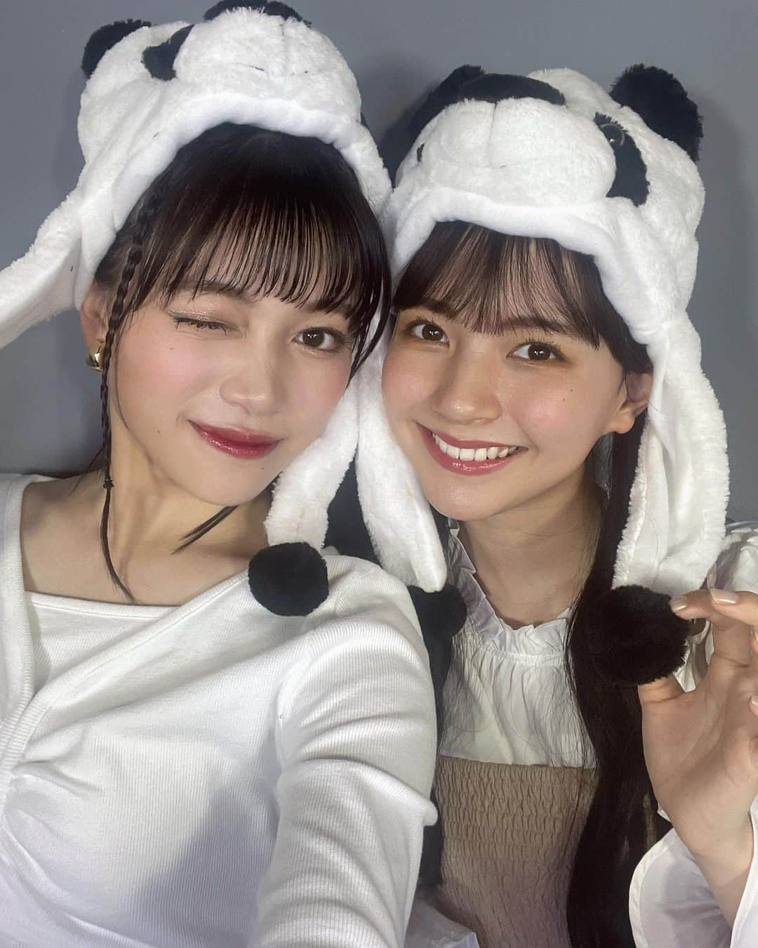 広瀬まのか︎さんのインスタグラム写真 - (広瀬まのか︎Instagram)「GirlsAwardのオフショットつめこみ🐇 ずーっとだいすきで憧れの梨々花さん、 初めて一緒に撮れた花ちゃん、 ごはん中にやってきた安定のるき、 うさ耳で遊ぶじゅったん、 パンダここあ、 安定のふじこ、 個性ばらばらな同期のプリです」10月9日 17時47分 - manoka_hirose