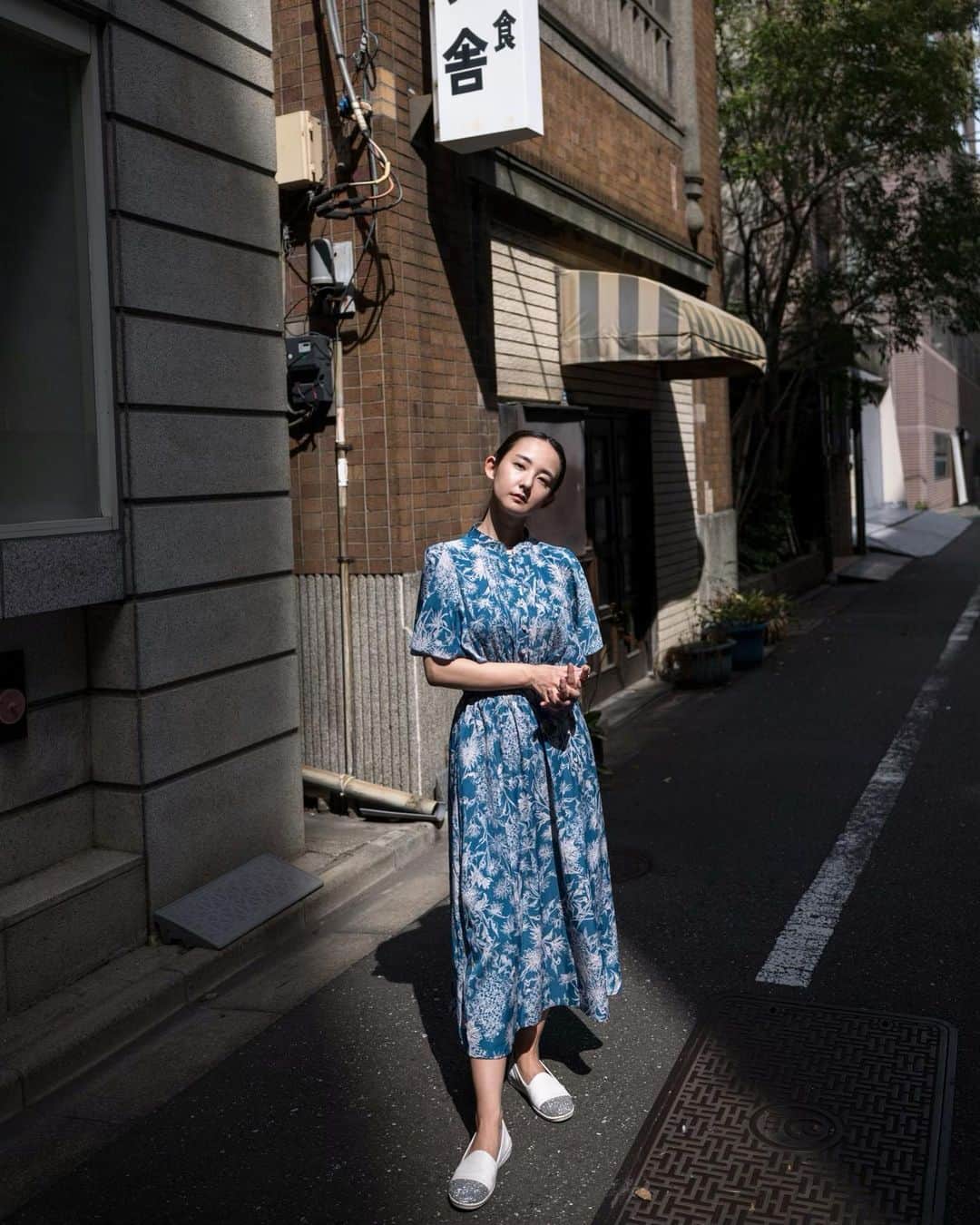 大坪あきほのインスタグラム：「お姉ちゃんが私に似合いそうとくれたワンピース👗可愛い👗嬉しい👗  #gorge #diana」