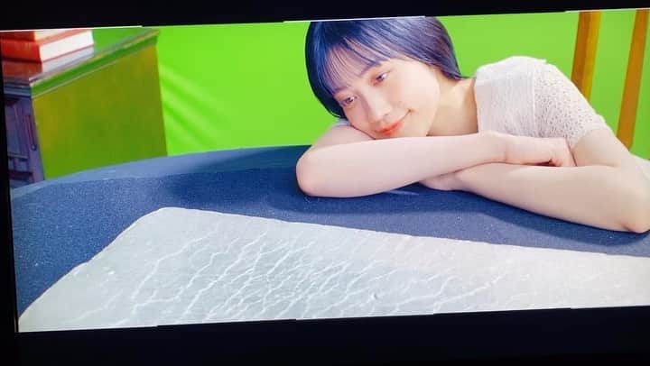 harmoeのインスタグラム：「・ ⋰  #harmoe 5thシングル  🍎Love is a potion🍎  発売まであと２日！  ⋱  【収録楽曲】 M1.Love is a potion 　作詞：山本メーコ(Hifumi,inc.) ／作曲・編曲：佐高陵平(Hifumi,inc.) M2.Okey◎Dokey！ 　作詞：やぎぬまかな／作曲・編曲：Tomggg M3.wait for you 　作詞：おかもとえみ／作曲・編曲：PARKGOLF +各Instrumental収録  【封入特典】 2023年11月19日(日)開催 「harmoe canvas session Ⅴ」 チケット優先販売申込券  #岩田陽葵 #小泉萌香 "」