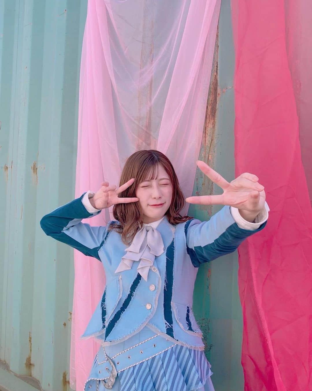 のインスタグラム：「. 𝟮𝗻𝗱アルバムのリード曲 ｢君は0から1になれ｣のミュージックビデオが 公開されました🌵 是非ご覧下さい！ #日向坂46#君は0から1になれ #東村芽依#meigram」