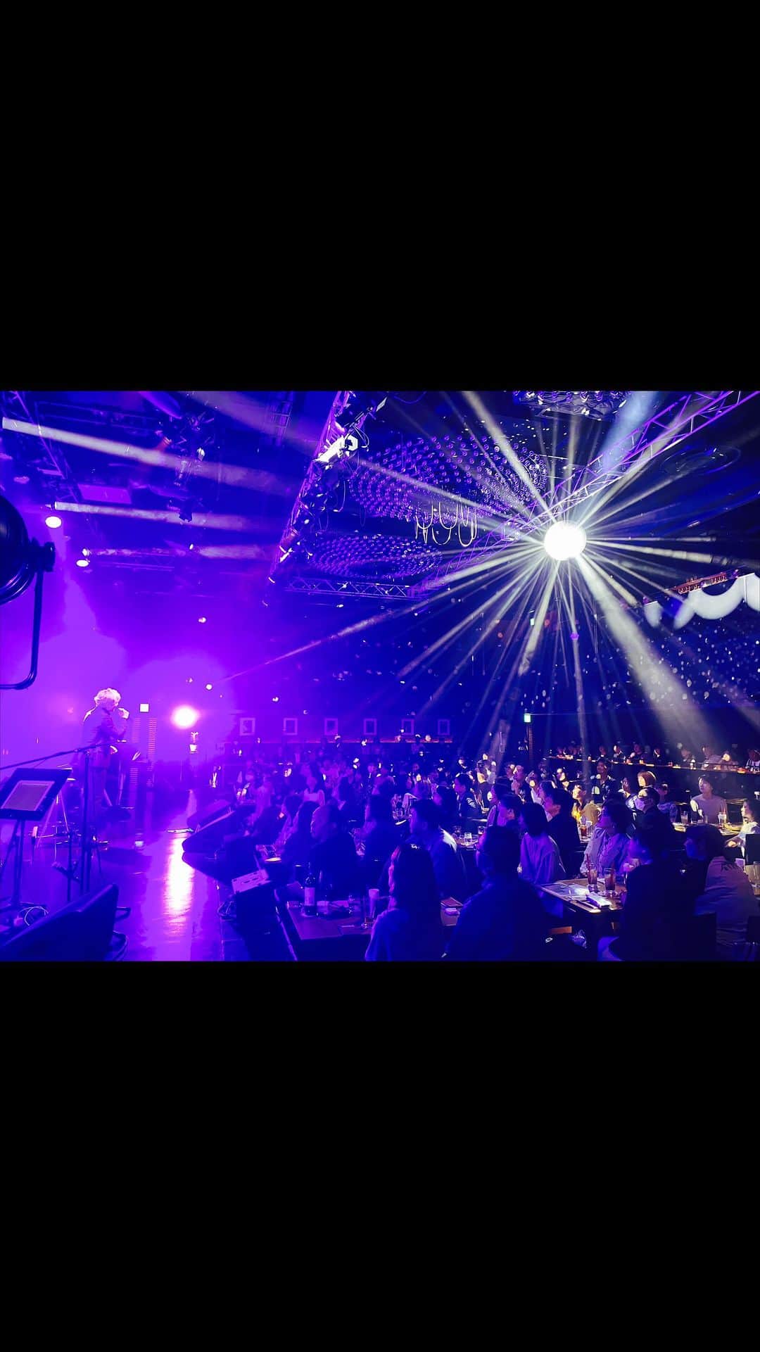 のインスタグラム：「"心の瞳"　"M"  #billboardOSAKA @billboardlive_osaka  #billboardYOKOHAMA @billboardlive_yokohama  #つるの剛士芸能生活30周年記念ライブ  gt.#五十嵐勝人 cello.#古川淑恵 p.#高山和芽 #TeamWhiteStone」