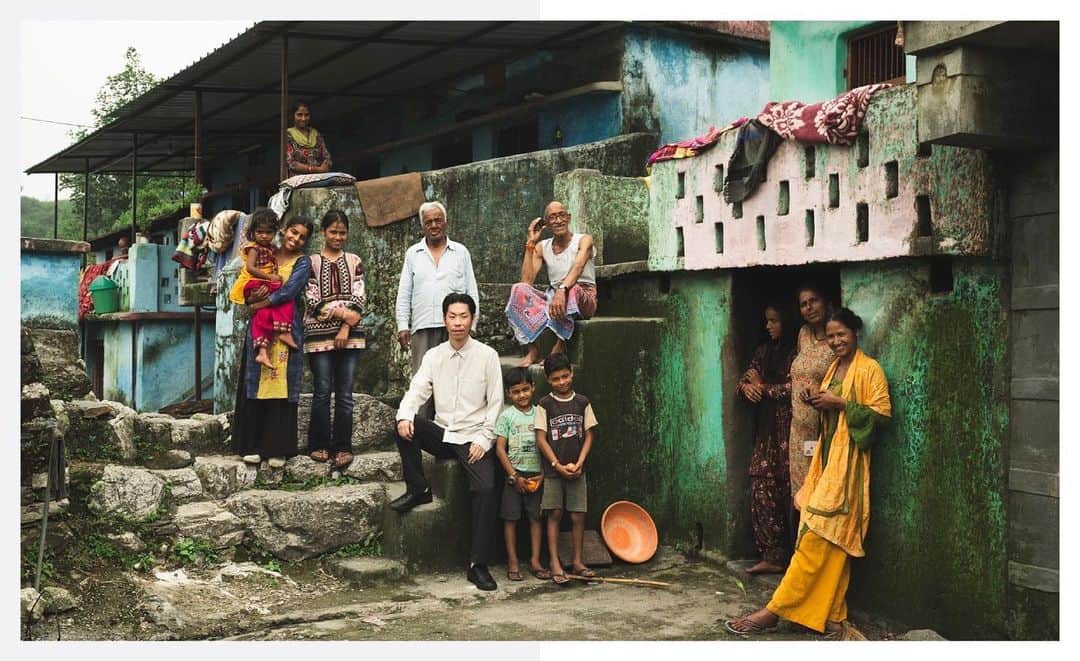 呂布カルマのインスタグラム：「日本人未踏の村に踏み込んだ呂布カルマ #ダンロップリファインド」
