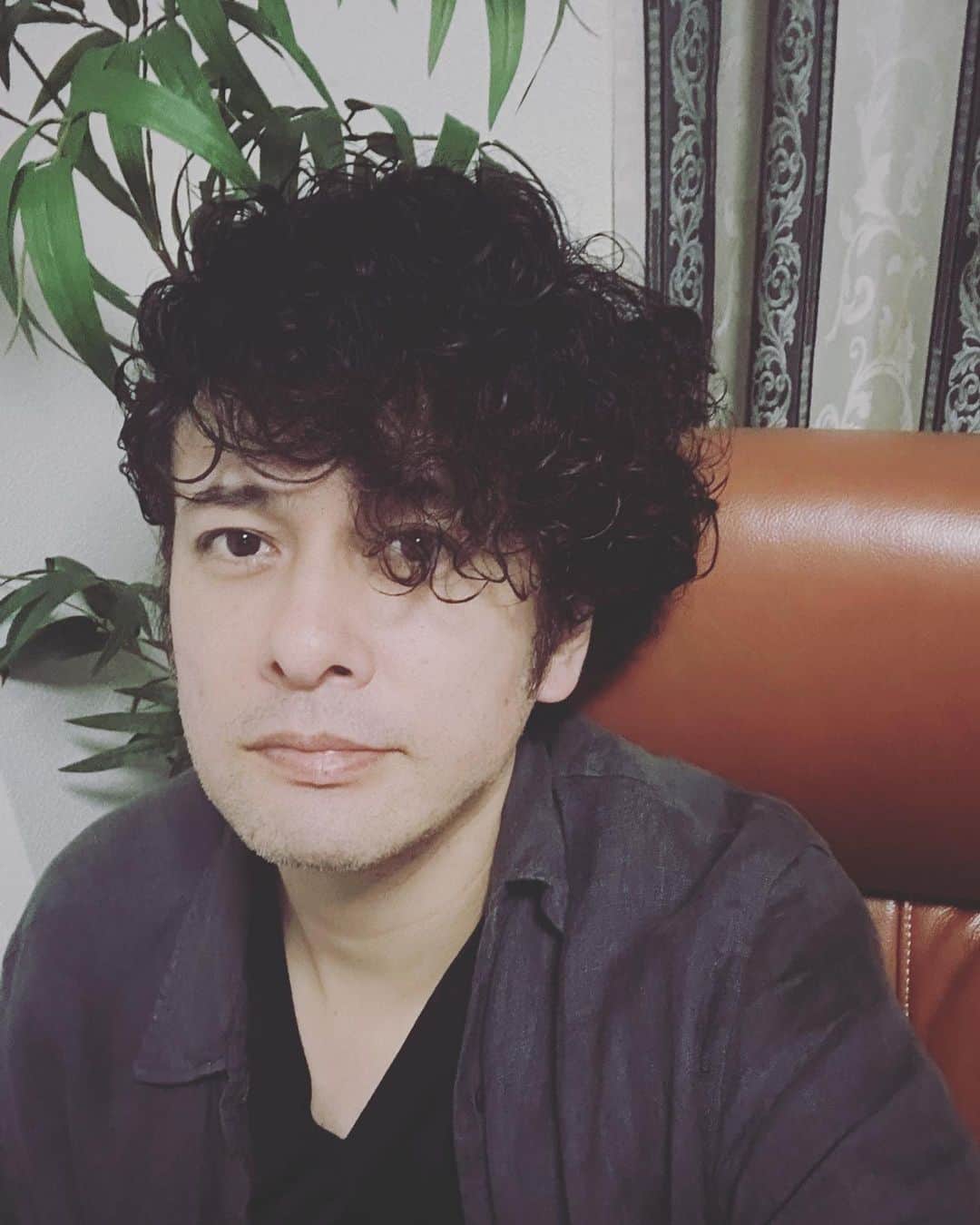 川島ケイジのインスタグラム：「本日22時からインスタライブやります お友達誘ってお気軽にご覧下さい  途中でサンウ君登場予定です♪  #keijikawashima #sangwoo」