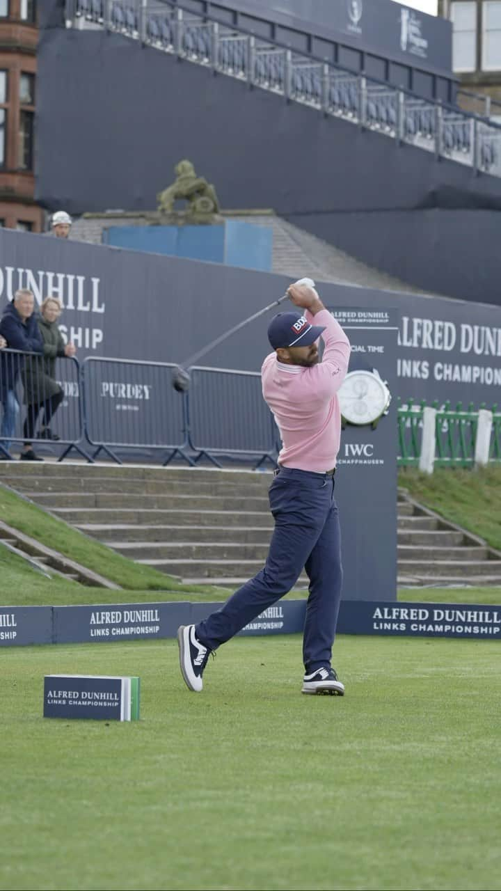 ビリー・ホースケルのインスタグラム：「Billy Horschel has started his final round at the 2023 #dunhilllinks, part of the chasing pack」