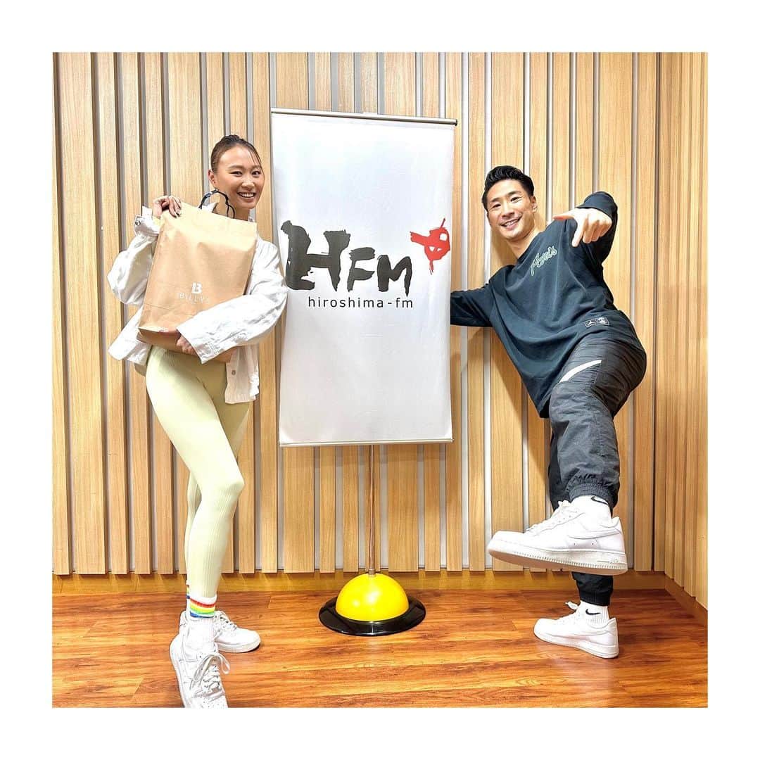 江本一真さんのインスタグラム写真 - (江本一真Instagram)「HAPPY BIRTHDAY RIKO🎉 3年連続3回目のAir Forceをプレゼント（笑） Air Forceはナンボあっても良いですからね。 これからもゴッジを盛り上げてね🔥  #リコ #誕生日 #広島FM #ゴッジ #江本一真」10月9日 19時04分 - kazuma_emoto