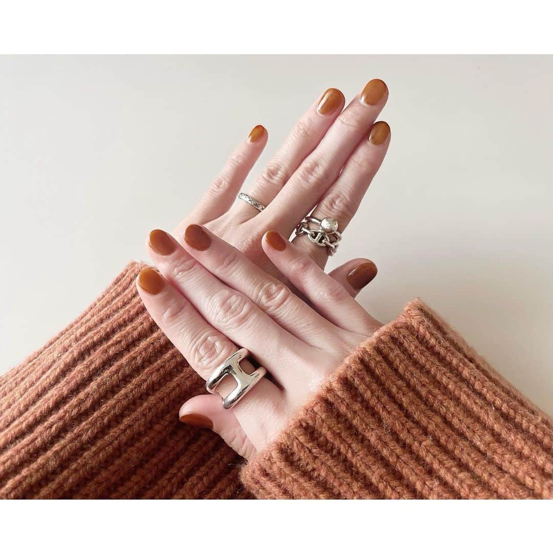 のインスタグラム：「new nail🍁 秋色と言うより大好きな🍺色☺️🫶🏻」