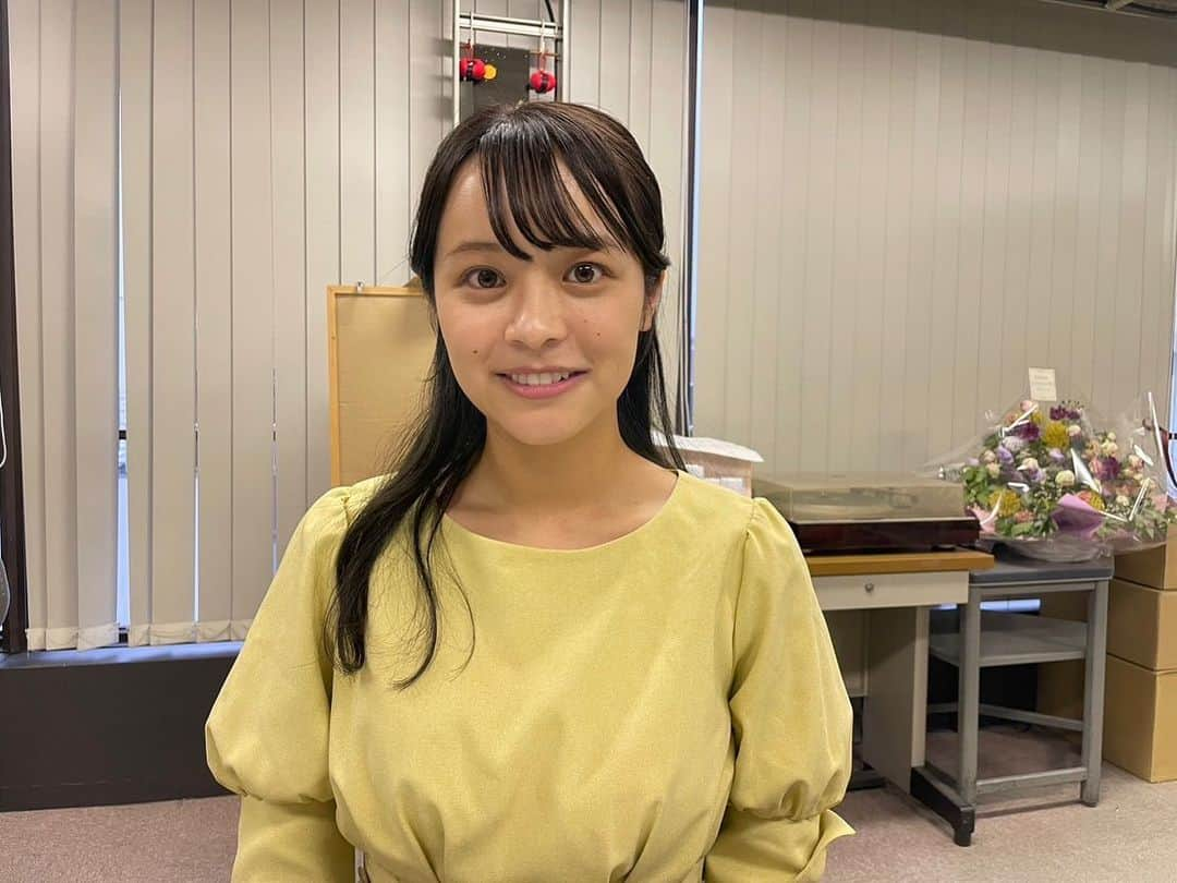 滝澤悠希さんのインスタグラム写真 - (滝澤悠希Instagram)「きのうは、 杉本アナのヌンヌンヌーン初回でした。  引き出しがいっぱいあって その一つ一つのインパクトがすごいので、 まずは杉本アナのインスタをフォローして、 そのあと投稿されている コンテンポラリーダンス見て、 仕上げにヌヌヌをタイムフリーで聞いてください！  １０月からもヌンヌンヌーン、 よろしくお願いいたします。  #ヌンヌンヌーン #ヌヌヌ #アルピー #酒井健太 さん #杉本真子 #アナウンサー #sbs #sbsラジオ #静岡放送 #ラジオ  #改編 #新体制  #よろしくお願いします」10月9日 19時34分 - yuki_takizawa_sbs