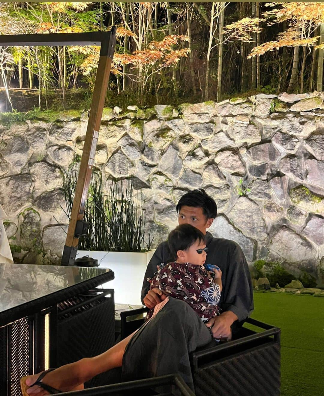 植田直通さんのインスタグラム写真 - (植田直通Instagram)「. 家族時間👨‍👩‍👦  #ナオミチとチビミチ」10月9日 19時36分 - naomichi.ueda