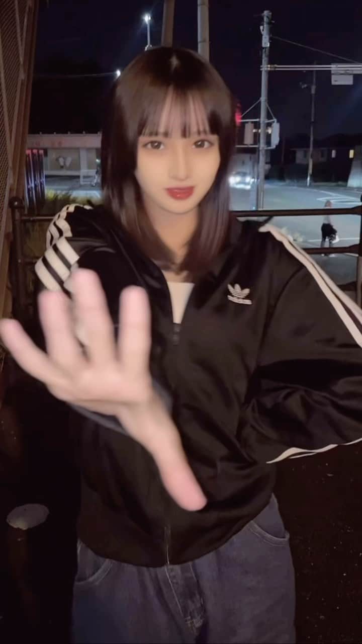 のインスタグラム：「ストーリーで受験勉強法たくさん教えてくれてありがとうございます^ ^がんばる！！#love #dance」