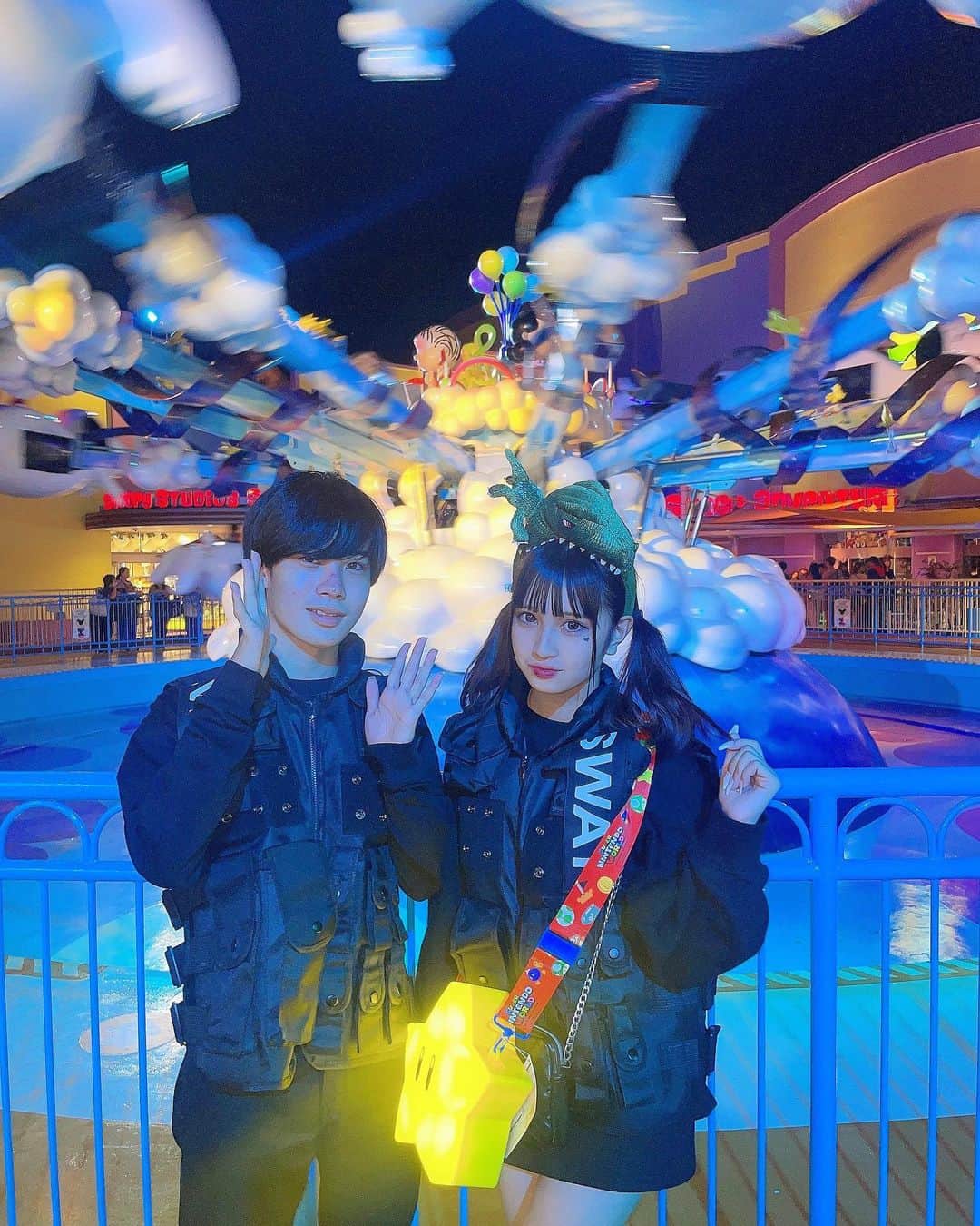 のインスタグラム：「たまには、双子👦🏻👧🏻 ユニバの夜も楽しかった❤︎ホラーナイト怖かった🧟 #ユニバーサルスタジオジャパン #love #双子」