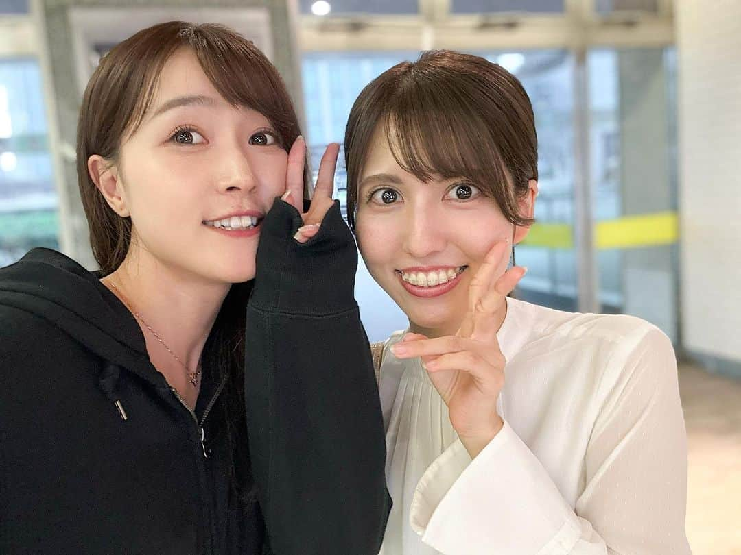 岩本恵美加さんのインスタグラム写真 - (岩本恵美加Instagram)「𓇠 全然会えてなかった仲良しメンバーでの お仕事が続いて最高に楽しかった☺️  さて明日の告知です！  　　 ◽️TOKAIケーブルネットワーク ◽️トコチャンワイド ◽️１０月１０日（火）初回12:00〜 ﹊ ﹊ ﹊ ﹊ ﹊ ﹊ ﹊ ﹊ ﹊ ﹊ ﹊ ﹊­­ ﹊ ﹊ ﹊ ﹊­­ 番組内でペットの基本的な飼い方を紹介するコーナー 『ペットずかん』が放送されます🐰  今回は 【 #電気ナマズ 】 @zoosquare_shizuoka  　　  ボディもお顔も愛らしい☺️  ポケポケしたお顔だけど 400ボルトの電気を放つので注意が必要⚡️  水替えなど管理の際は ゴム手袋を着用して下さいね🧤  その他詳しくはコーナーをご覧下さい✨  　　 (過去放送はTOPのURLからYouTubeへ) ﹊ ﹊ ﹊ ﹊ ﹊ ﹊ ﹊ ﹊ ﹊ ﹊ ﹊ ﹊­­ ﹊ ﹊ ﹊ ﹊­­ #ペットは家族 #ペット #電気ナマズ飼育」10月9日 19時55分 - emk_iwmt