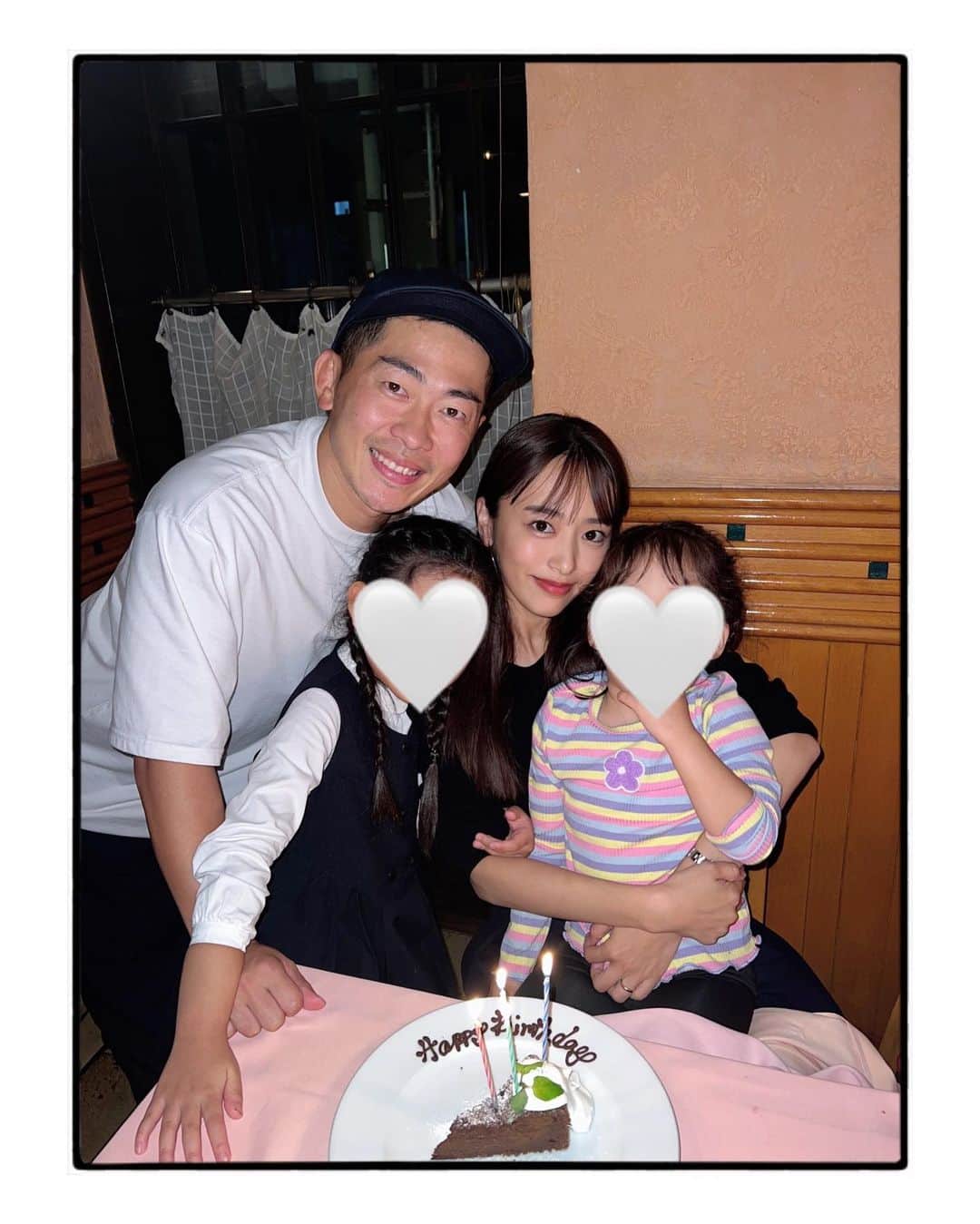 近藤千尋のインスタグラム：「行きつけのお店に行ったら…！ 10月は美羽ちゃんのお誕生日があるからと 素敵なメッセージ付きのプレートを いただきました😭💕🎂 (ハロウィンの日🎃で4歳です💕)  優しいお気持ちにほっこり🥺🎵 明日からまた頑張れます🥰 今月は何かとバタバタですが とりあえず三連休が無事に終わってよかった😊笑  急に寒くなったので みなさん風邪に気を付けましょう‼️🤧」
