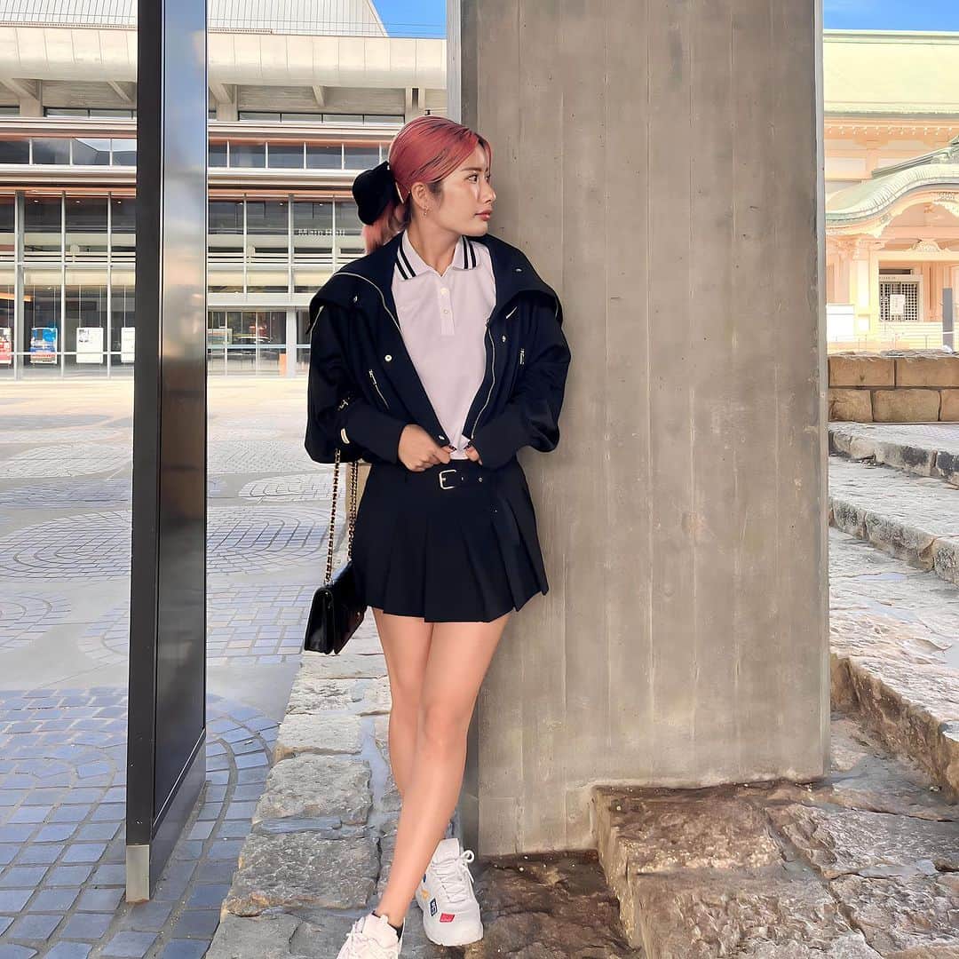 でっぱりんのインスタグラム：「かんわいいいいNIKEのジャケット🩷🩷 #韓国 #渡韓 #日本 #フィリピン #セブ島 #海外移住 #海外 #移住 #旅行 #女の子ママ #ママ #女の子 #ママコーデ」