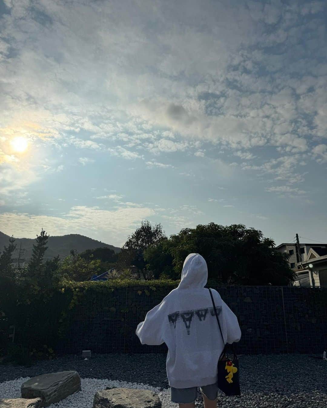 ヒョウン さんのインスタグラム写真 - (ヒョウン Instagram)「감기 조심...🤧 - #가을좋아」10月9日 20時12分 - hyonile_e