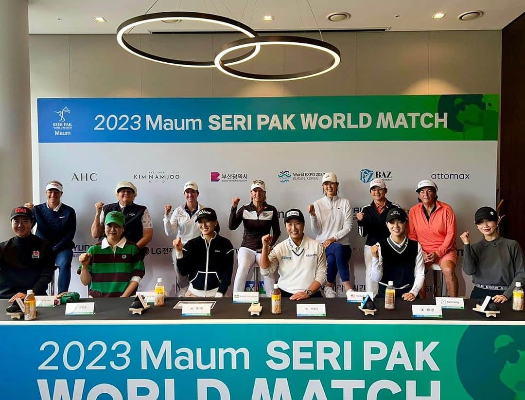 ヤニ・ツェンのインスタグラム：「Thank you Seri Pak and the foundation for inviting me again. It is my honor to stand beside these legends and be part of this event.   I’m always inspired by Seri and admires what she does for golf on and off the course. Congratulations to Seri for another successful event. And thank you to all the fans for the warm welcome.   #seripakworldmatch #busan #korea」