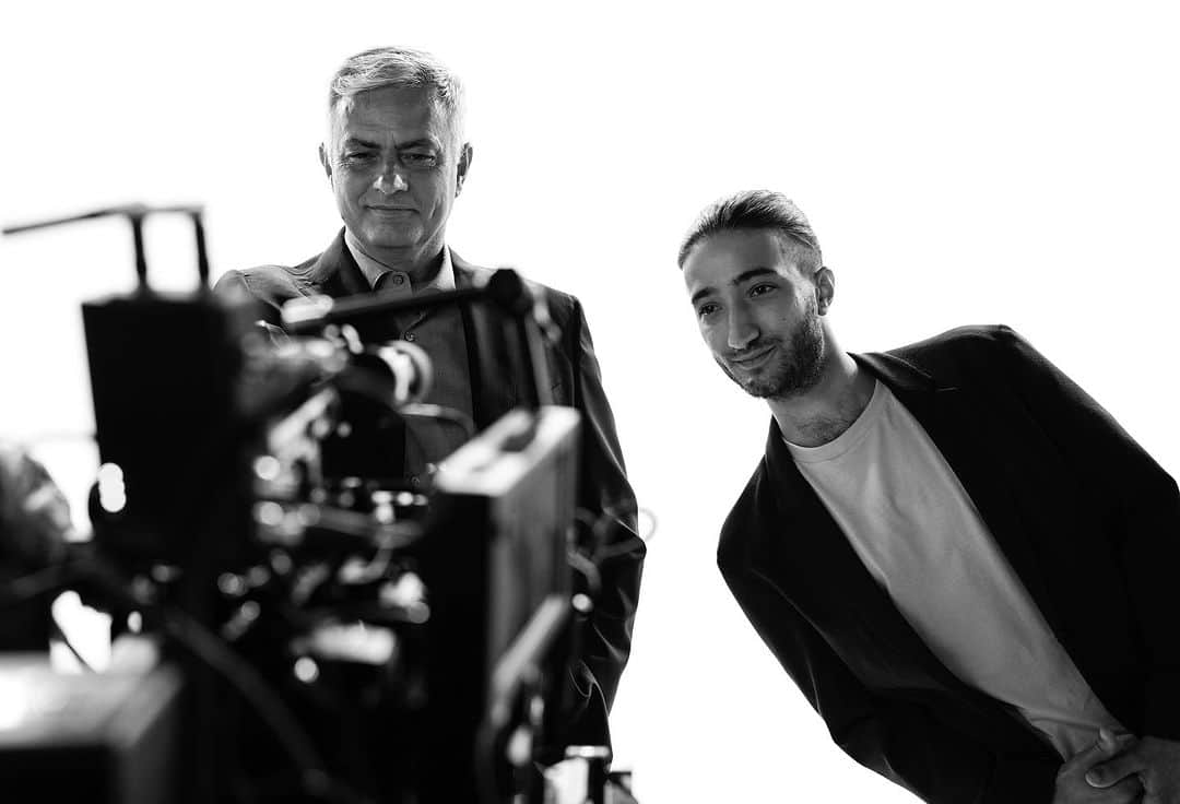 ジョゼ・モウリーニョさんのインスタグラム写真 - (ジョゼ・モウリーニョInstagram)「Join us for an exclusive behind-the-scenes look at @josemourinho’s latest project for @skytv_mx 🎬」10月9日 20時20分 - josemourinho