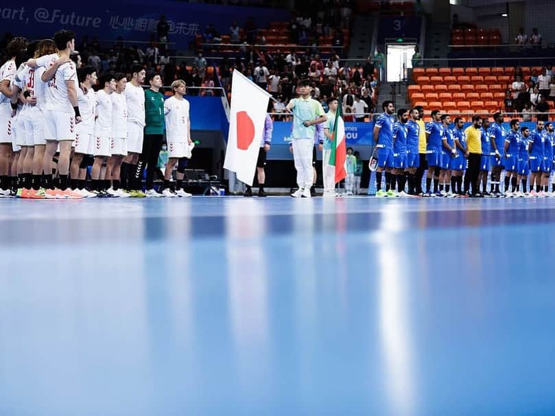 東江雄斗のインスタグラム：「アジア大会4位。 次はパリオリンピック予選🔥 今日からまた始動！！   #handball #彗星japan」