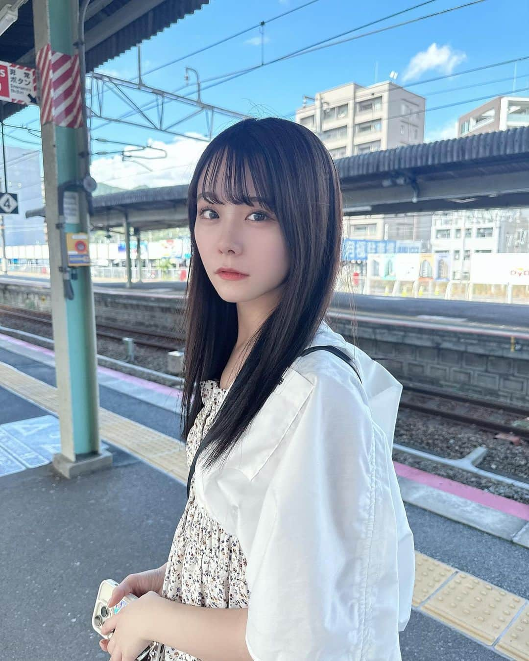 立仙愛理さんのインスタグラム写真 - (立仙愛理Instagram)「🚃🤍」10月9日 20時25分 - _airissen