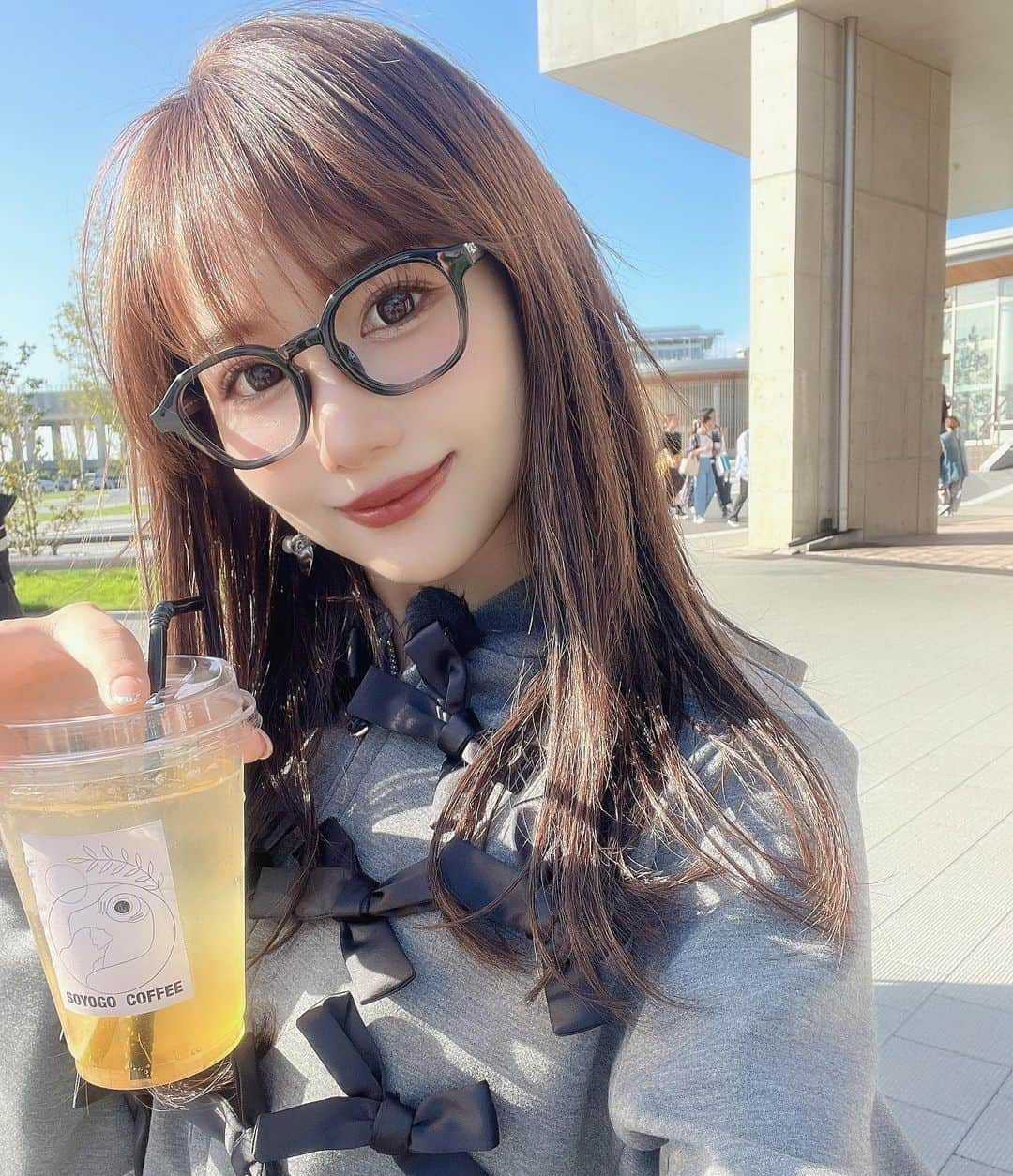 加藤里奈さんのインスタグラム写真 - (加藤里奈Instagram)「⋆  ロケで愛・地球博記念公園に行きました⛲️  風が強くてずっと髪の毛押さえてました😂 放送までお楽しみに！  衣装は @chesty_official のPOPUPでゲットした リボンパーカーです𓍯  とっても可愛くてお気に入りꕀ🤍  #ootd #fashion #instafood #instagram  #hairstyle #outfit #code #instafashion  #ファッション #撮影 #コーディネート #コーデ #今日の服 #chesty #秋服」10月9日 20時29分 - katoco0326