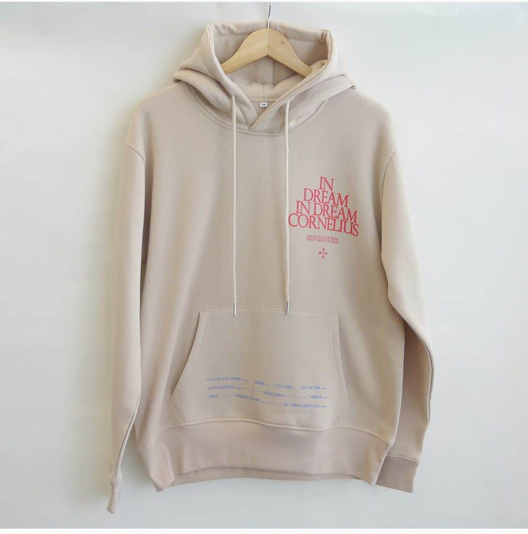 小山田圭吾のインスタグラム：「⚡️☁️⚡️ Cornelius 夢中夢 TOUR HOODIE (sand beige)  ¥9,500(税込) Link in bio.🛒👛」