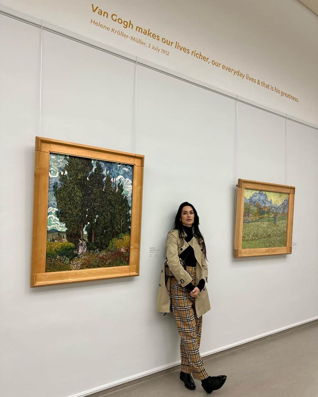Thaila Ayalaさんのインスタグラム写真 - (Thaila AyalaInstagram)「- Amsterdã e seus canais 🥰  - Segunda maior coleção de Van Gogh no meio da floresta do Parque Nacional Hoge Veluwe 🤤 - Um tiquinho de de Emo style com @blink182」10月9日 20時39分 - thailaayala