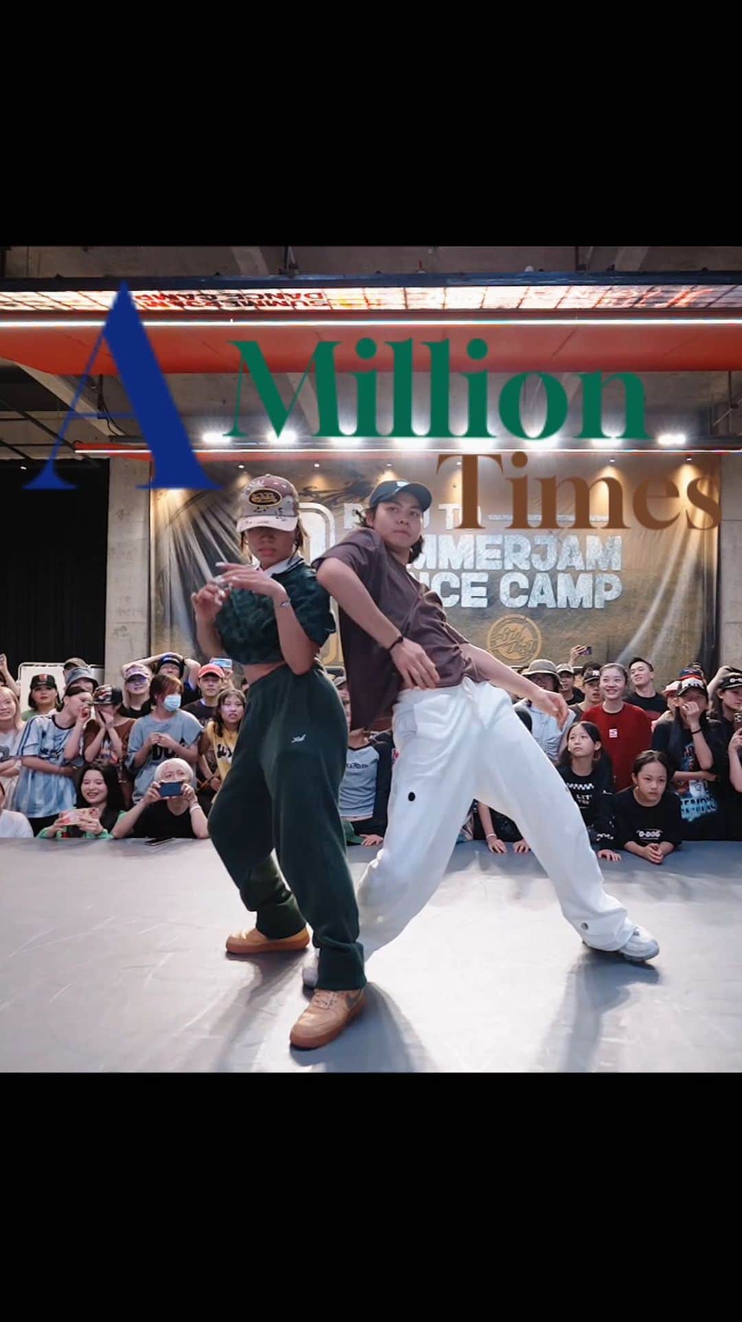 RIEHATAのインスタグラム：「📍my class【 A Million Times - @tpain 】  with One & only @seanlew 💚✨⚡️ such an amazing & natural moment💎🌐  #RIEHATAchoreography」