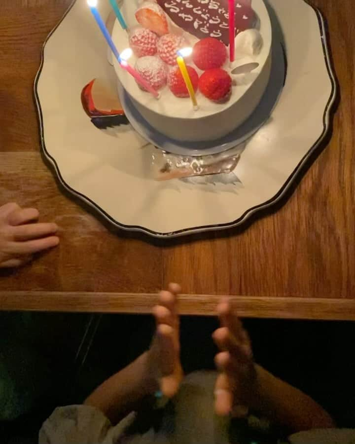 千壽公久のインスタグラム：「🥳🦀🎂㊗️4️⃣3️⃣ #1005」