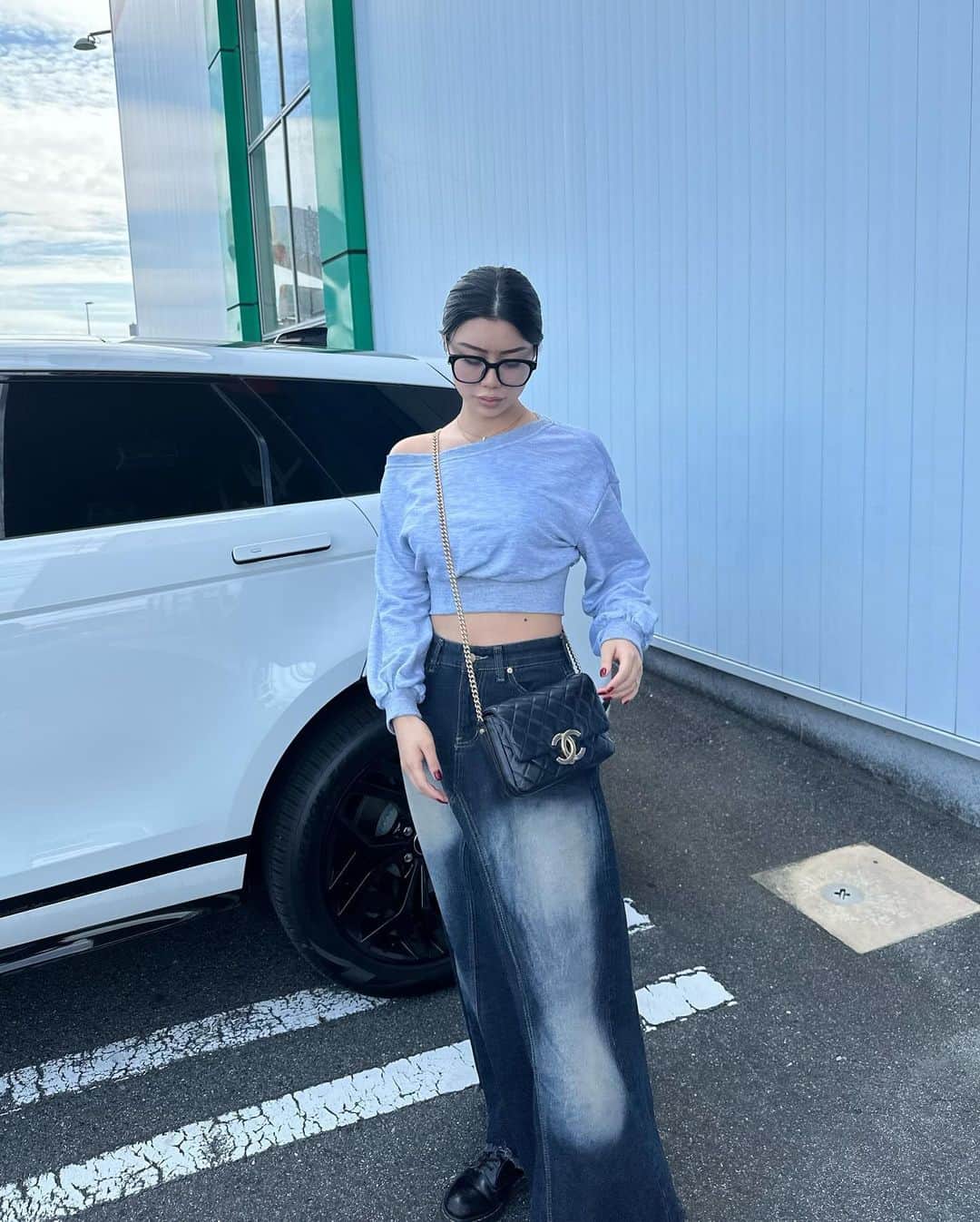 𝐓𝐒𝐔𝐊𝐀𝐒𝐀さんのインスタグラム写真 - (𝐓𝐒𝐔𝐊𝐀𝐒𝐀Instagram)「. いよいよ涼しくなってきて秋服  けど寒いくらいやから秋なんてすぐ終わりそう🥲🍂 . . #秋服 #秋服コーデ #ロングスカート」10月9日 21時04分 - tsukasa_xoxo