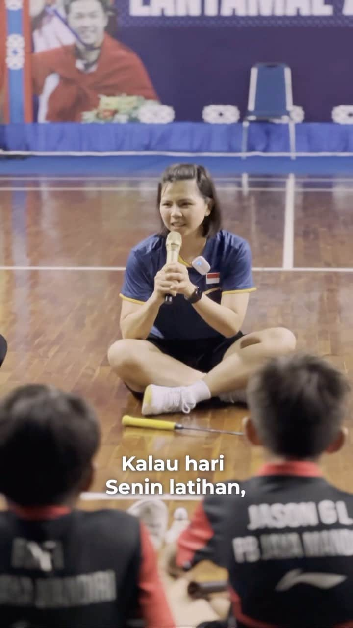 グレイシア・ポリーのインスタグラム：「Keseruan Coaching Clinic & Exhibition Match di KJA Open with Lantamal XIII, Tarakan, Kalimantan Utara 🏸😆」