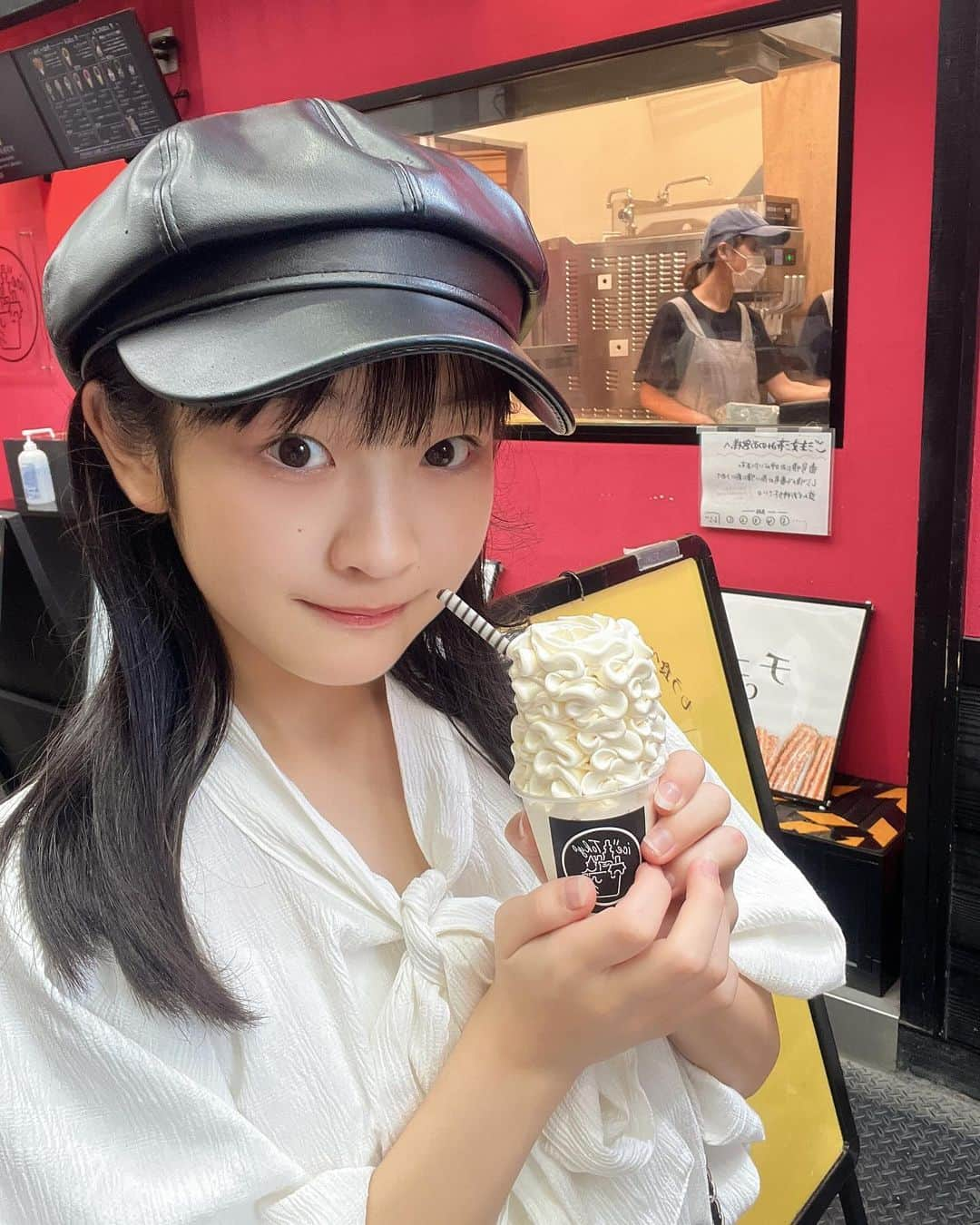 西野心桜さんのインスタグラム写真 - (西野心桜Instagram)「アイスクリーム食べた🍦   #アイス  #浅草  #浅草グルメ  #jc  #jc2  #09  #女子中学生  #iceTokyo」10月9日 21時32分 - o2_cocoro