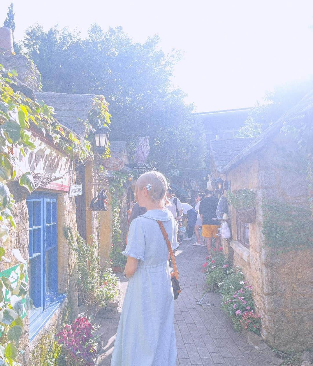 市村愛里さんのインスタグラム写真 - (市村愛里Instagram)「大分旅行1日目は湯布院に..🌳🌷🏞」10月9日 21時33分 - airi_hkt48