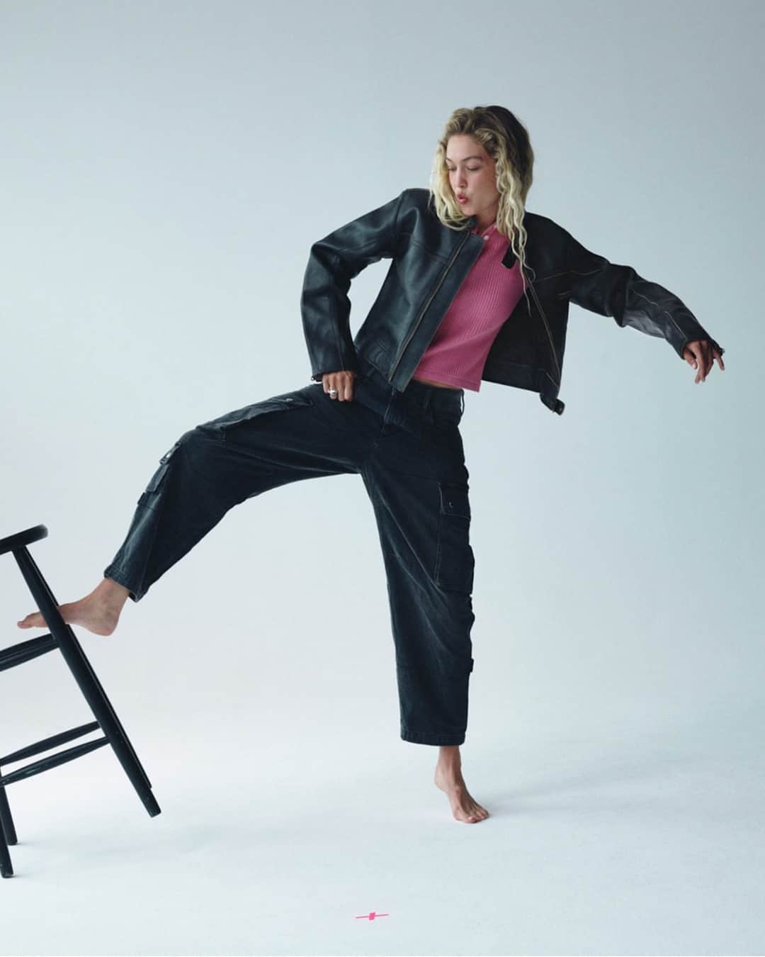 RE/DONEのインスタグラム：「@gigihadid photographed in the Racer Leather Jacket for @portermagazine」