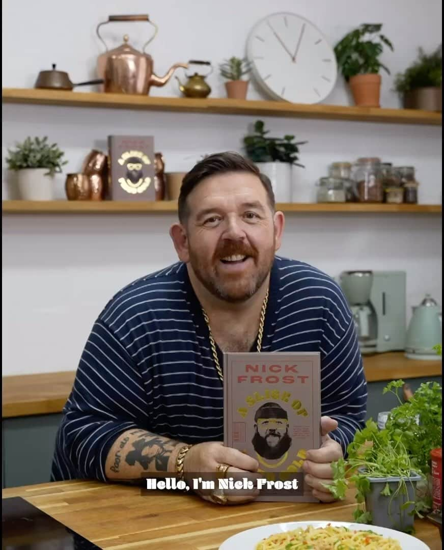 ニック・フロストのインスタグラム：「We’re turning up the heat in Nick Frost’s (hired for filming purposes) kitchen with a quick-fire Q&A to celebrate his memoir/cookbook A Slice of Fried Gold. TRIGGER WARNING: His choice of best cheese may cause offence. Find the book by tapping the product link.」