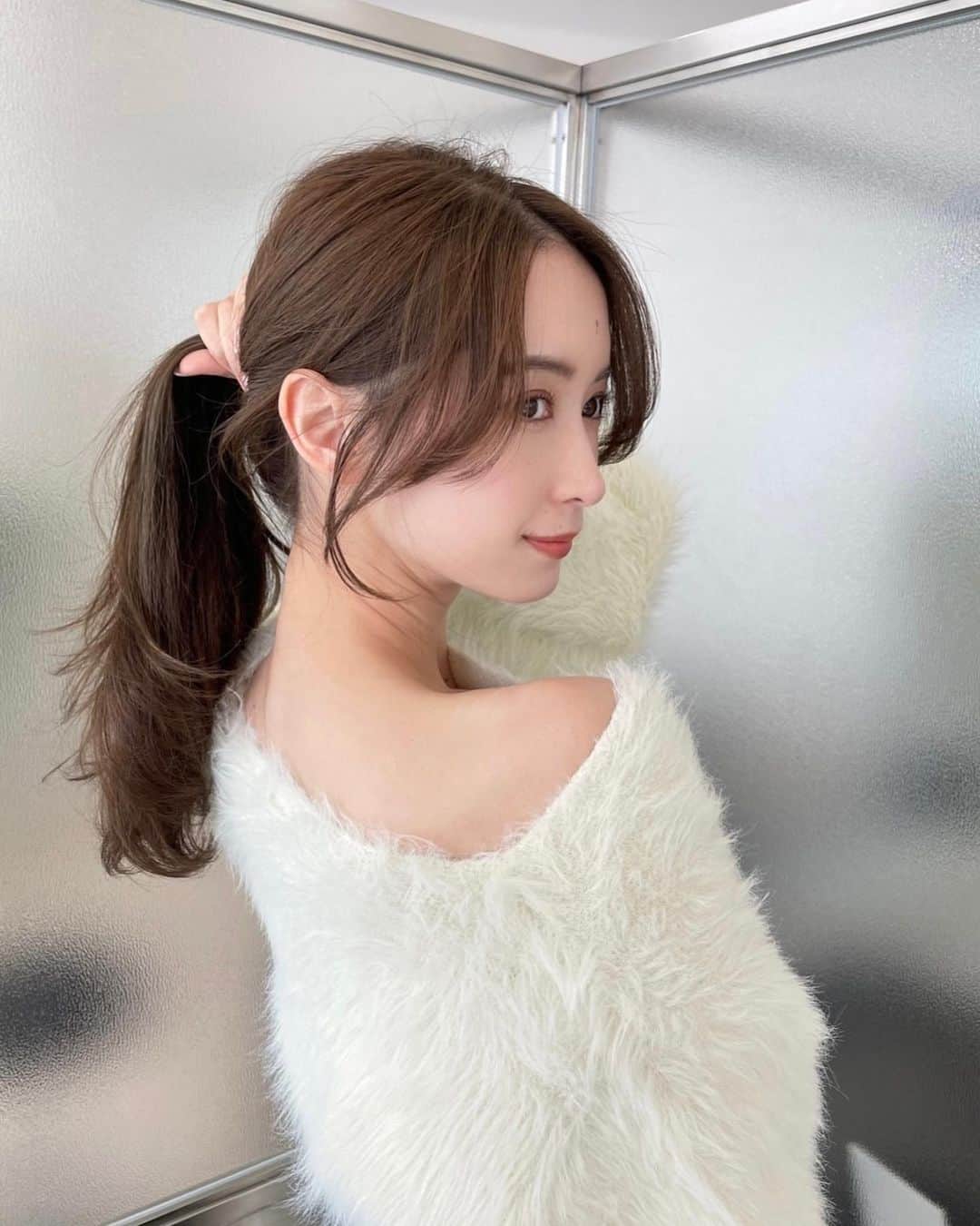 スカイMKのインスタグラム：「3連休終わりましたね〜♡ 私の大阪帰省も終了🥰  今回は私用があったのでなかなか撮影 お受けできずでしたが 11月後半ごろ〜また大阪帰省します😌  大阪帰省に合わせていつもお声がけくださる皆様 本当にありがとうございます🥹  現在関東在住🗼 全国遠征可能です※要相談 引き続き宜しくお願い致します☺️♡」
