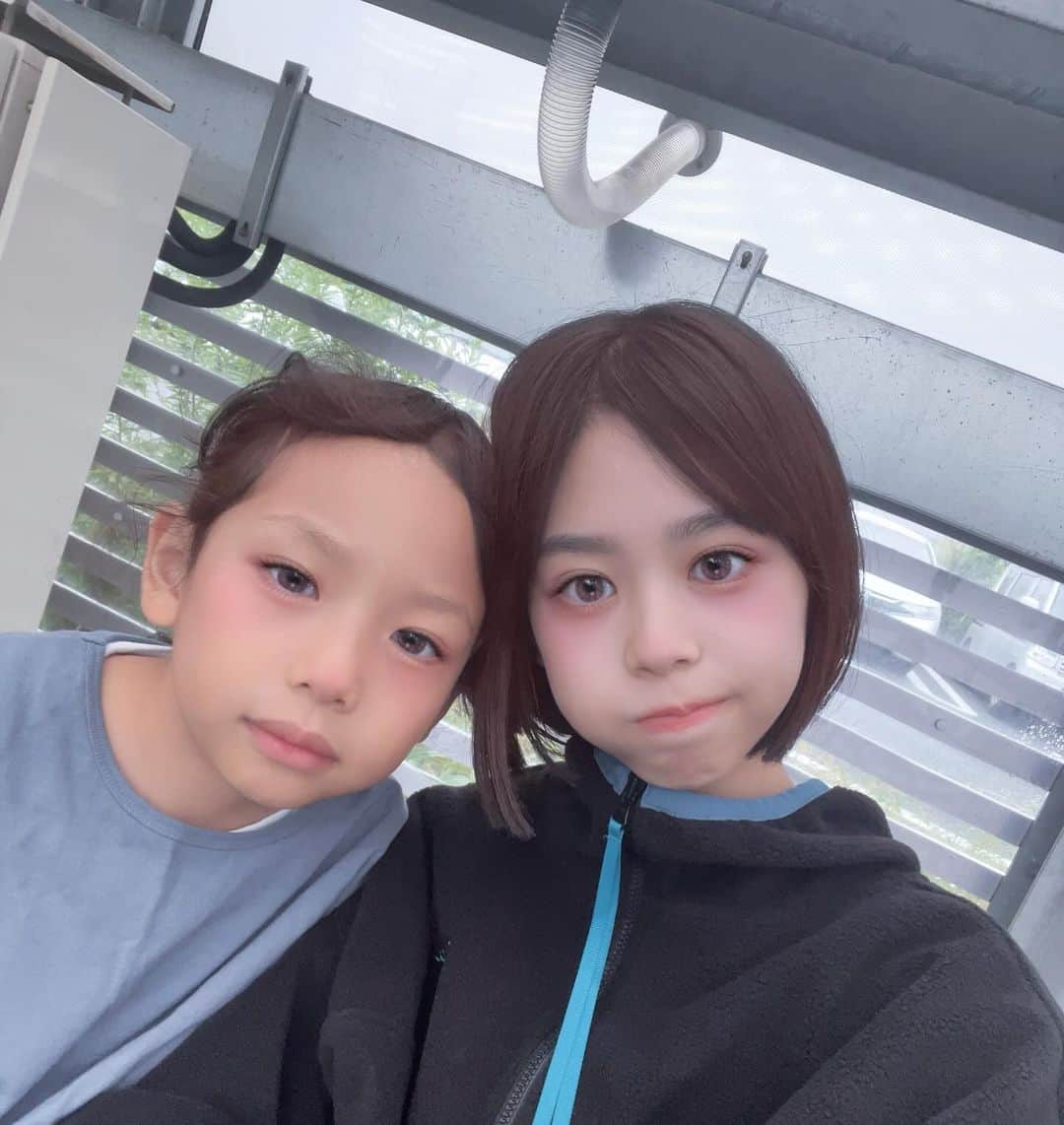 梶原叶渚さんのインスタグラム写真 - (梶原叶渚Instagram)「今日は加工アプリでせんちゃんと遊んでいました🤓 虹色の髪色や､緑の ...