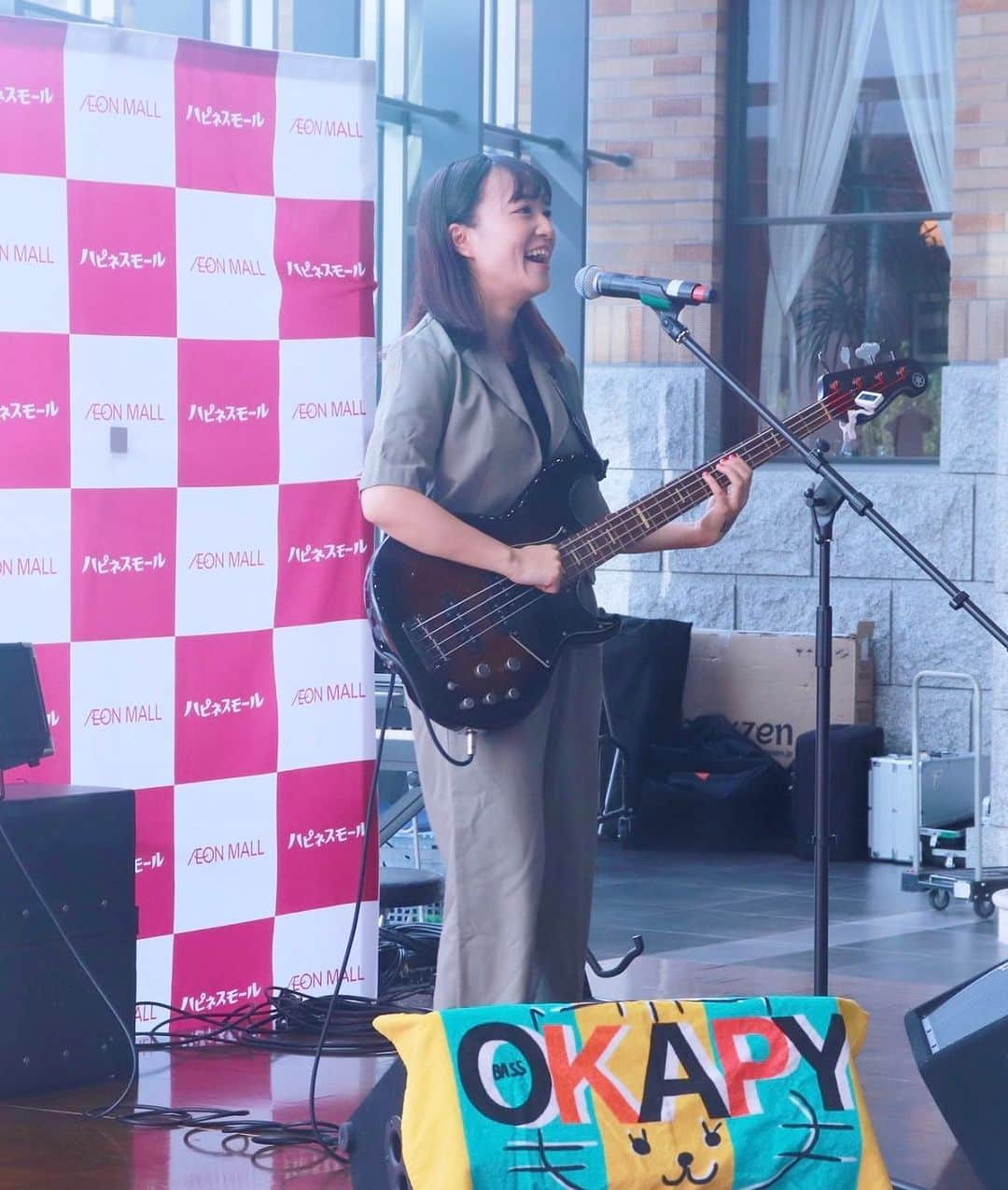 OKAPYのインスタグラム：「. 先日のイオンモール松本での ライブ写真を運営チームの方から 頂きましたのでUPしますねんねんっ☺️🙏♥️」