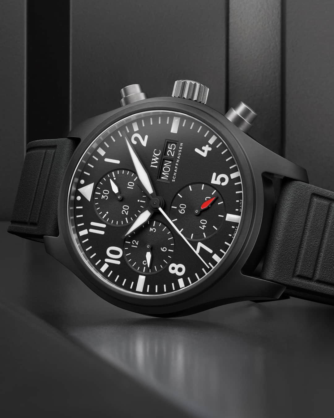IWCのインスタグラム：「In 1986, we created the industry's first ceramic case made of black zirconium oxide. Since then, it has become a signature color in our TOP GUN collection.   📸 (Ref. IW389401)  #TheReference | #IWCpilot | #IWCtopgun  🔗Link in bio」