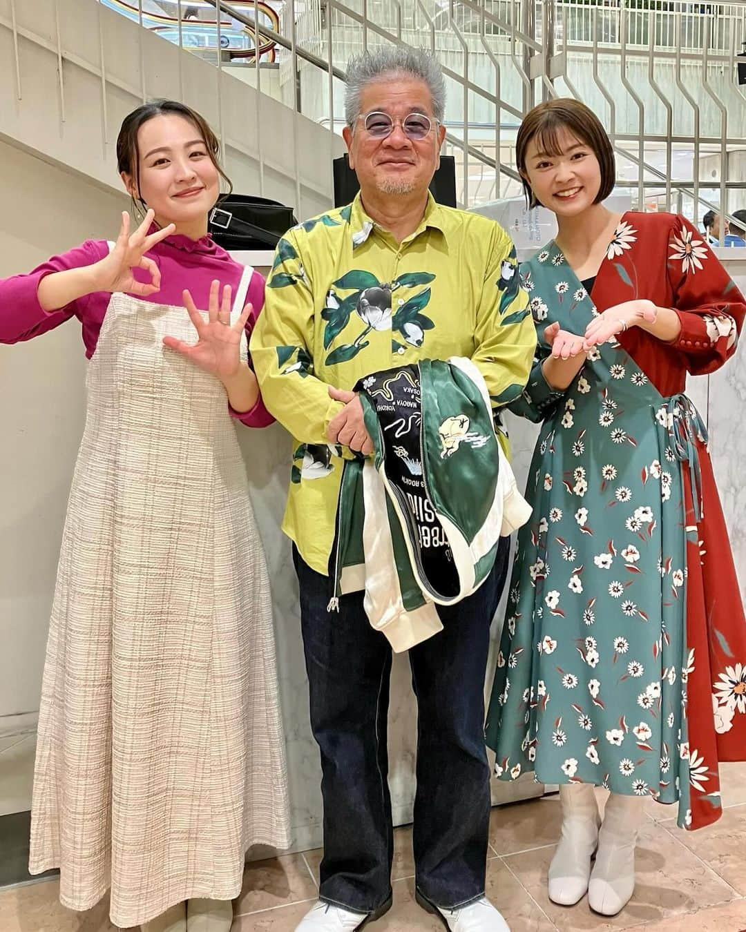 常盤よしこのインスタグラム：「RKK FMK FM791 3局仲良く 午後２時５分一寸一服！  鶴屋百貨店のサテライトスタジオの開設50周年を記念の特別番組❤️  かなぶんやさん、樫山結ちゃんと✌️ ゲストに宮崎美子さんをお迎えしました❤️  お越し頂いた皆さん、ありがとございました🙌🙌🙌 これからも#午後2時5分一寸一服 末永くよろしくお願いします❤️  #鶴屋#熊本鶴屋#鶴屋百貨店#サテライトスタジオ#サテライトスタジオ50周年」