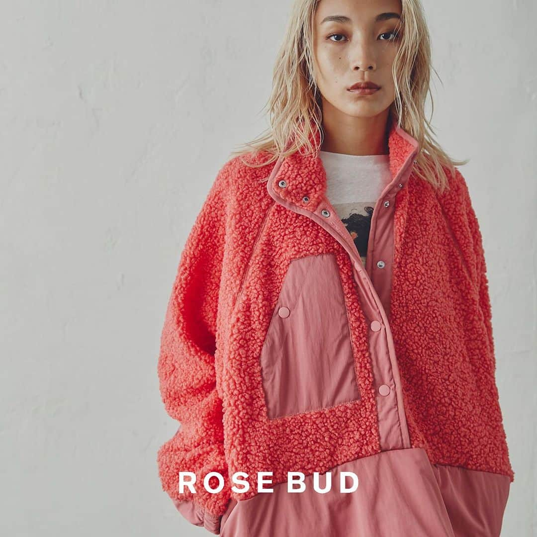 ROSE BUD（ローズバッド）さんのインスタグラム写真 - (ROSE BUD（ローズバッド）Instagram)「⁡ NEW ARRIVALS ⁡ ⁡ ◼︎ボア スタンドカラー プルオーバートップス #6003213026 ¥17,930(tax inc.) pink / white / brown ⁡ ⁡ 詳しくは @rosebud_official_ プロフィールのURLよりオンラインストアをチェック。 ⁡ #ROSEBUD #ROSEBUD2023aw #ローズバッド #ボアジャケット  #プルオーバー #アノラック #ボアブルゾン」10月9日 22時12分 - rosebud_official_