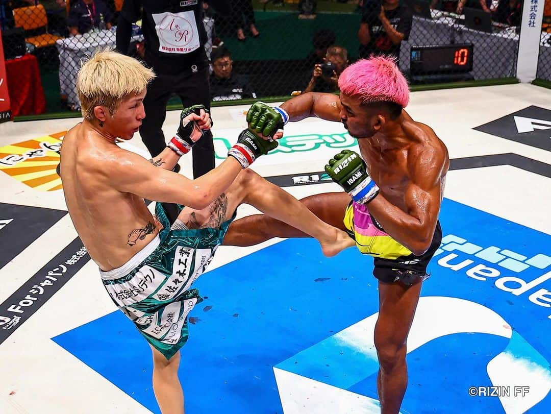 RIZIN FF OFFICIALさんのインスタグラム写真 - (RIZIN FF OFFICIALInstagram)「#RIZIN_LANDMARK6 Match,10 “𝐁𝐚𝐝 𝐁𝐥𝐨𝐨𝐝” ---------------- @yuki_mma defeats @topnoikiwram by Split Decisions(2-1). #rizin #rizinff #mma #fighter」10月9日 22時21分 - rizin_pr