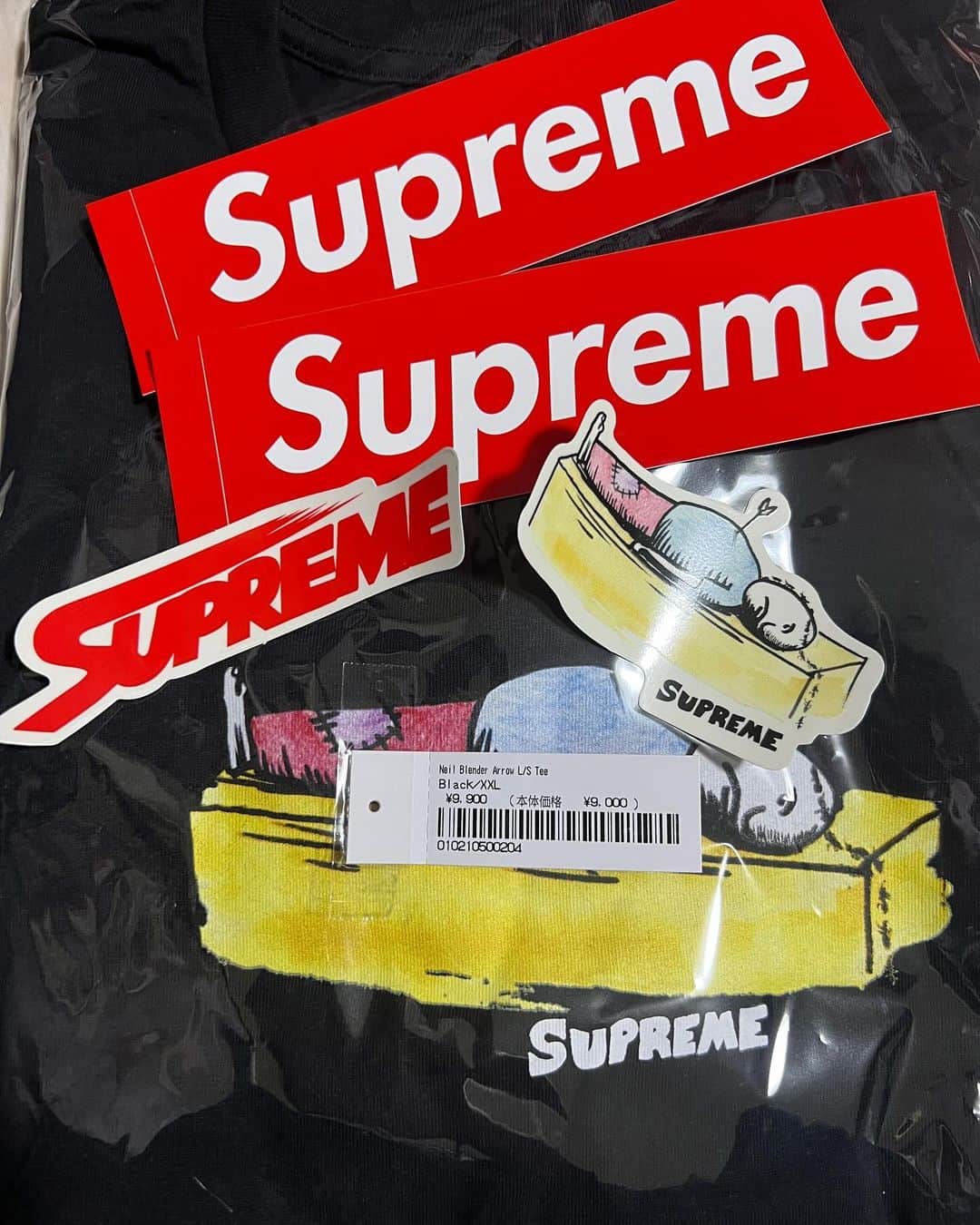 のインスタグラム：「久しぶりに #Supreme 買いました。 可愛い」
