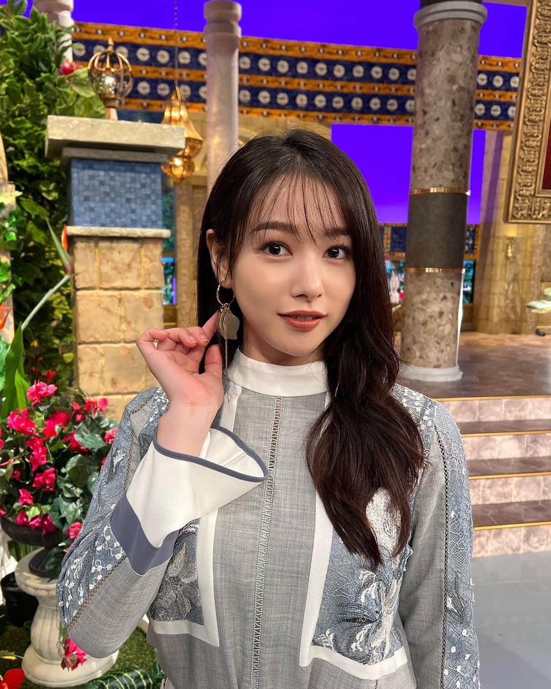 桜井日奈子のインスタグラム：「明日10/10（火）22時から放送の 日テレ「カズレーザーと学ぶ」 出演させていただきます🙋‍♀️  家に潜む危険についてのお話で、 きっとためになることが知れると思います！  ぜひご覧ください😉  #カズレーザーと学ぶ」
