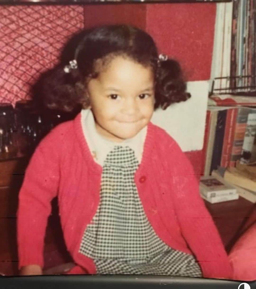 クラウディア・ジョーダンのインスタグラム：「70’s baby. What’s your decade? Annnnd go!! 💜」
