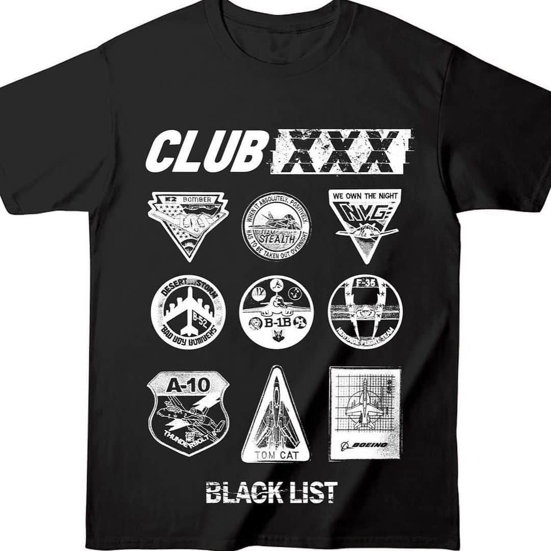 DAISHI DANCEさんのインスタグラム写真 - (DAISHI DANCEInstagram)「【限定受注👁】 先日のCLUB航空科学博物館で完売して会場でもお問合せ頂いていたCLUB XXX × BLACKLISTのTシャツ、 各地の航空ショーで集めたヴィンテージワッペンを組み込んだデザイン✈︎ ロンT、フーディーを一般受注販売(受注限定)します㊙︎ インスタDMに希望商品とサイズをDM下さい。 詳細を返信させて頂きます。  Tシャツ / ロンT (M/L/XL/XL 税込8000円) フーディー(裏 パイル地) (M/L/XL/XL 税込10000円) 【10/12木曜13時受注DM〆切】 よろしくお願いします👁  ※LIST33メンバーは秘密の集会所の連絡網をご覧下さい㊙︎  #CLUBxxx #CLUB異空間 #CLUBロマンスカー #CLUB航空科学博物館」10月9日 22時43分 - daishidance666