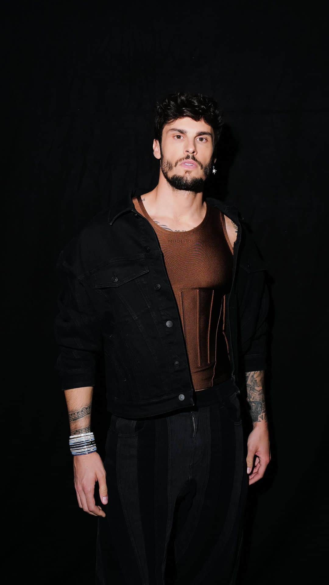 Baptiste Giabiconiのインスタグラム：「#PFW @muglerofficial」